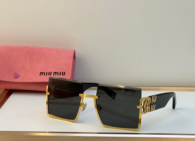 M*um*u-095