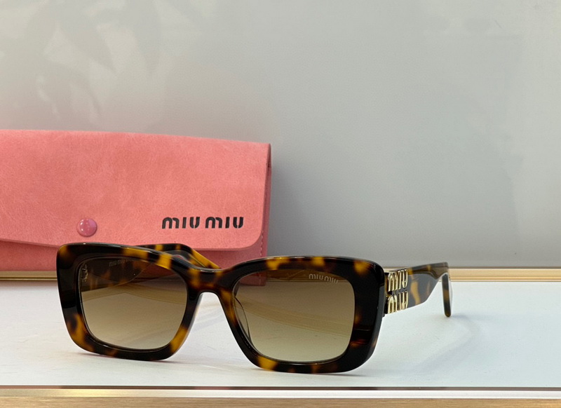M*um*u-018