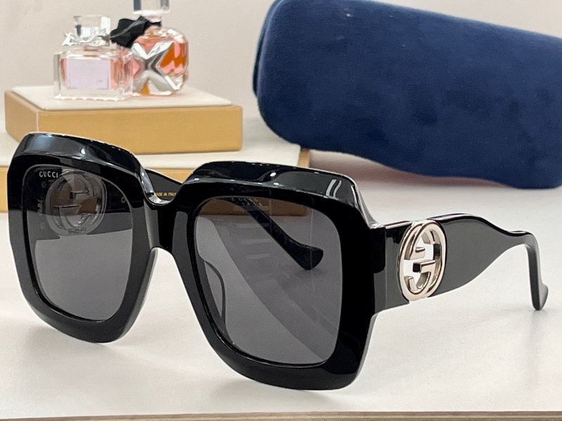 G*u*i sunglasses(aaaa)-812