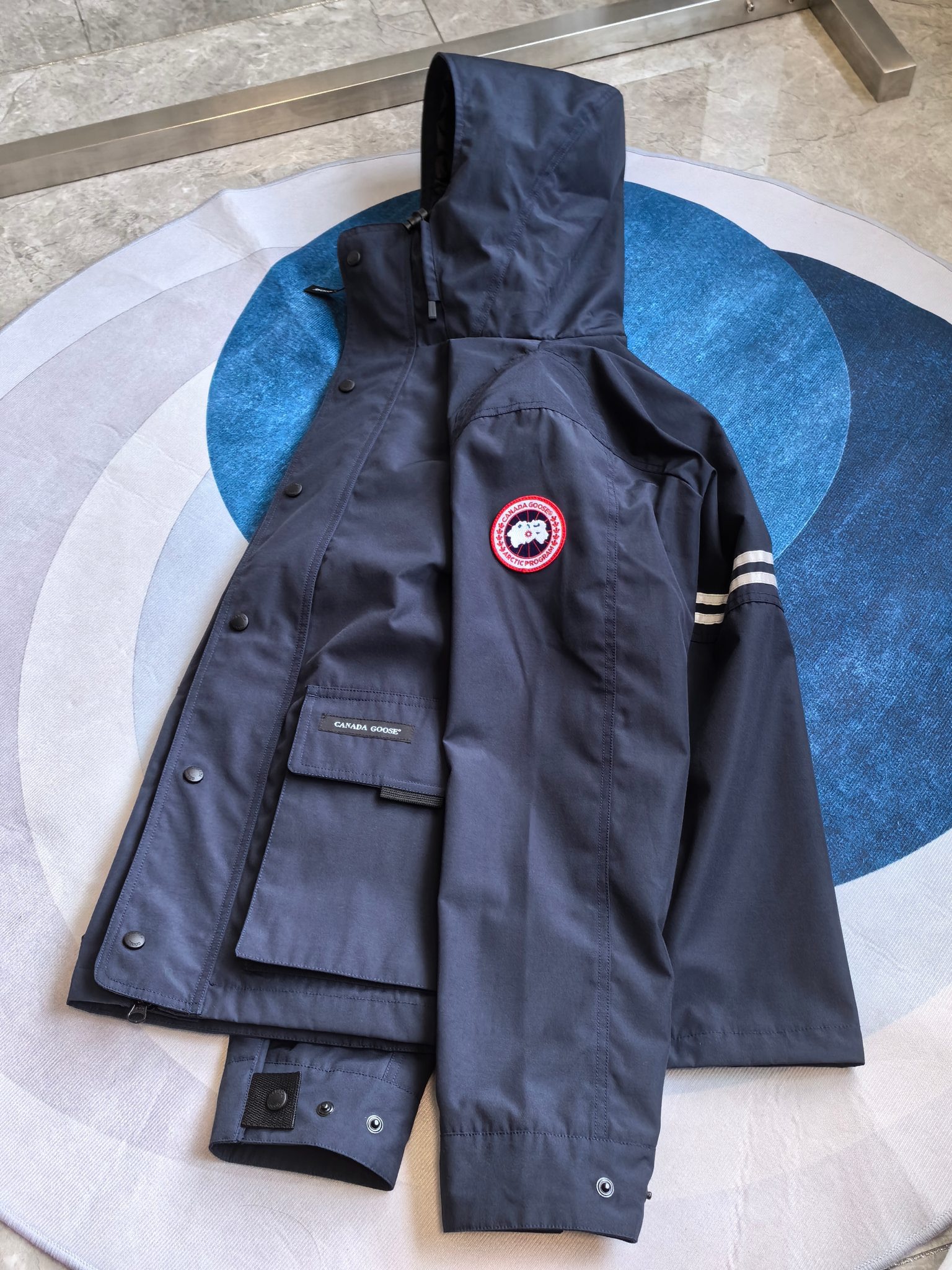 Can*a Go*e jacket-004
