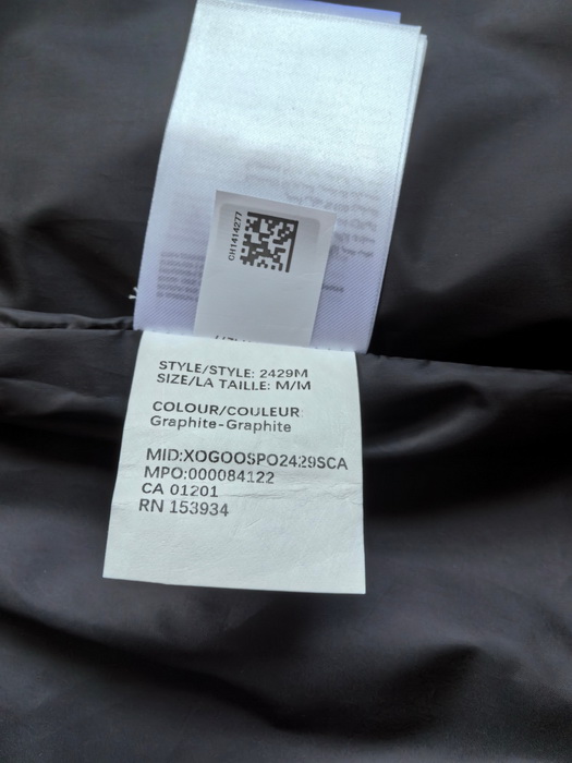 Can*a Go*e jacket-005