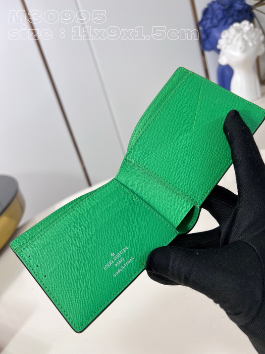 LV Wallets AAA(Men)-044