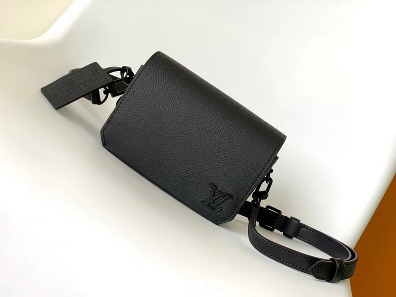 LV Handbags AAA(Men)-135