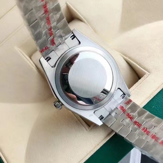 R*l*x watches-165