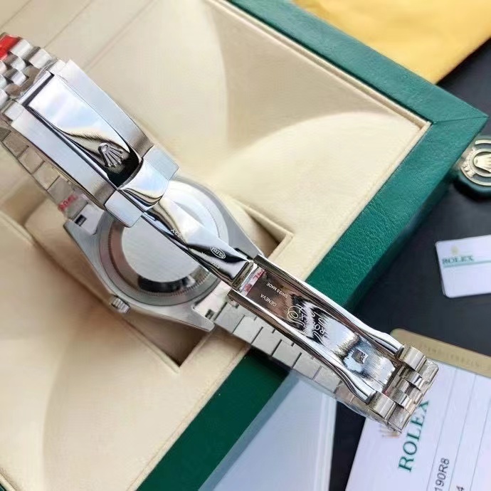 R*l*x watches-168