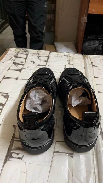 CL Men Shoes-560