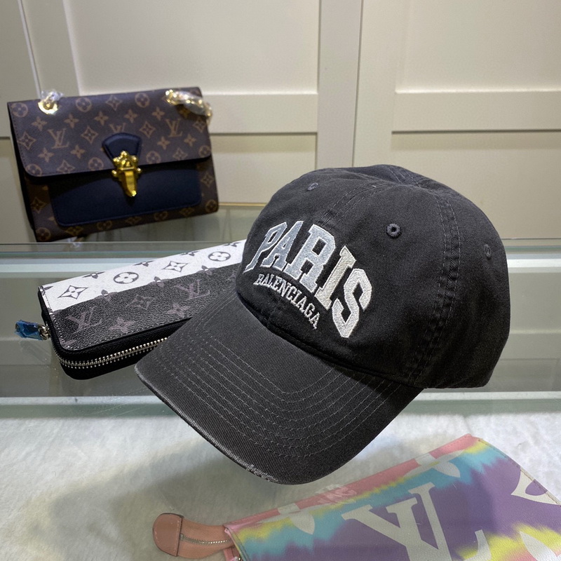 Ba*len*cia*ga cap-111