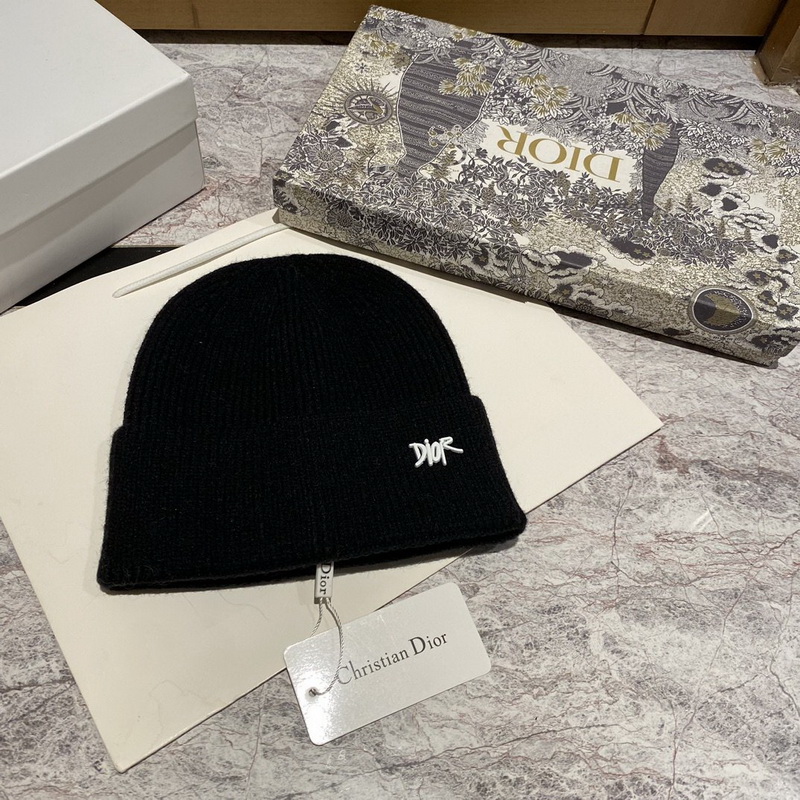 D*or beanies-024