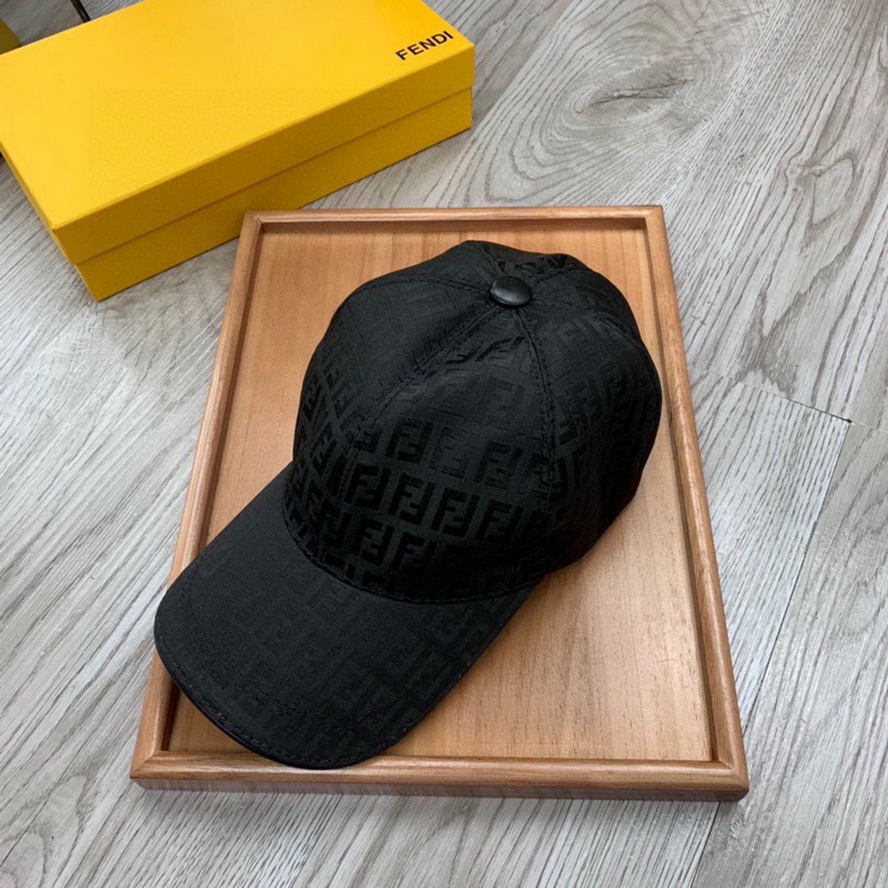 F**di cap-095