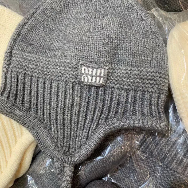 M*um*u beanies-047