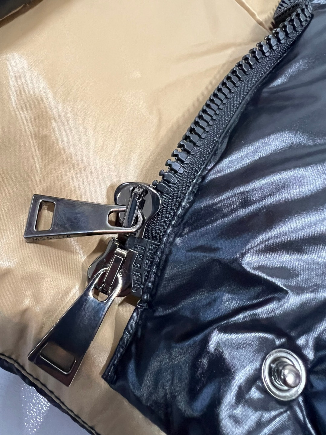 Moncler Coat(Women)-046