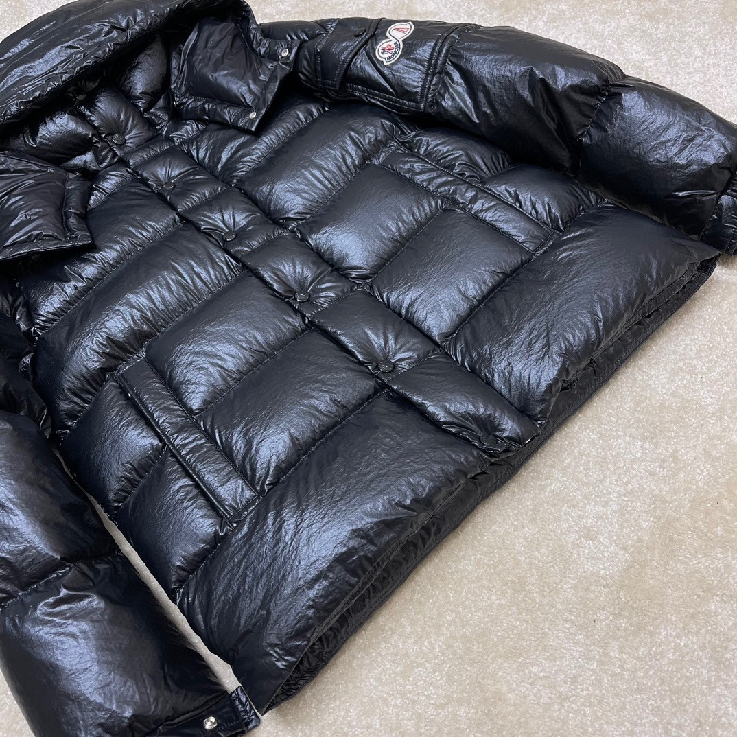 Moncler Coat-143