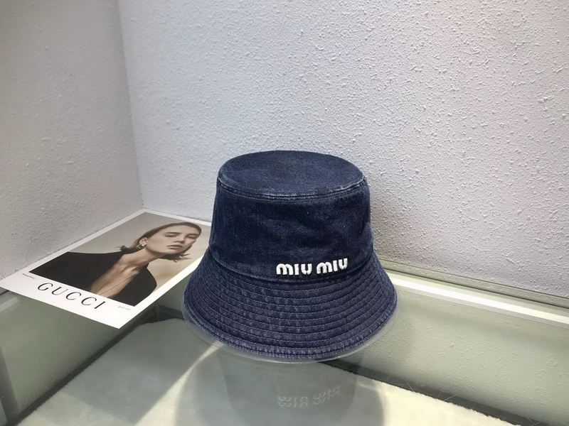 M*um*u cap-123
