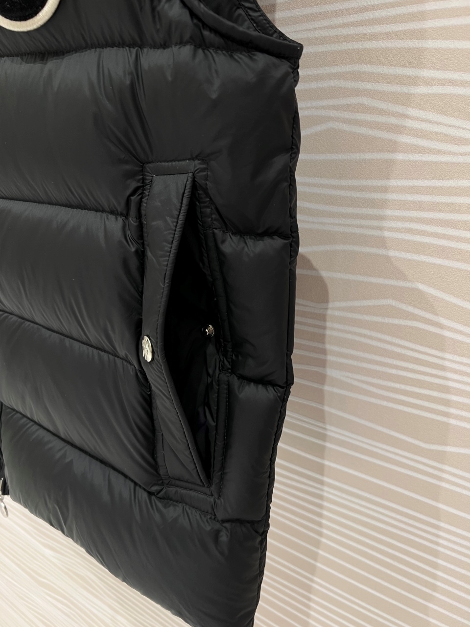 Moncler Vest Coat-031