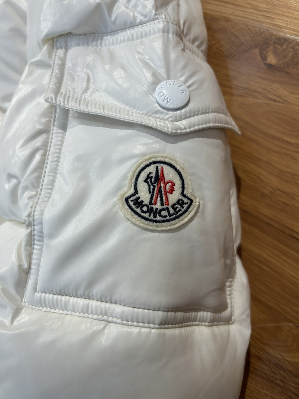 Moncler Coat-238