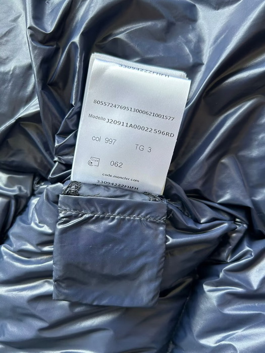 Moncler Coat-250