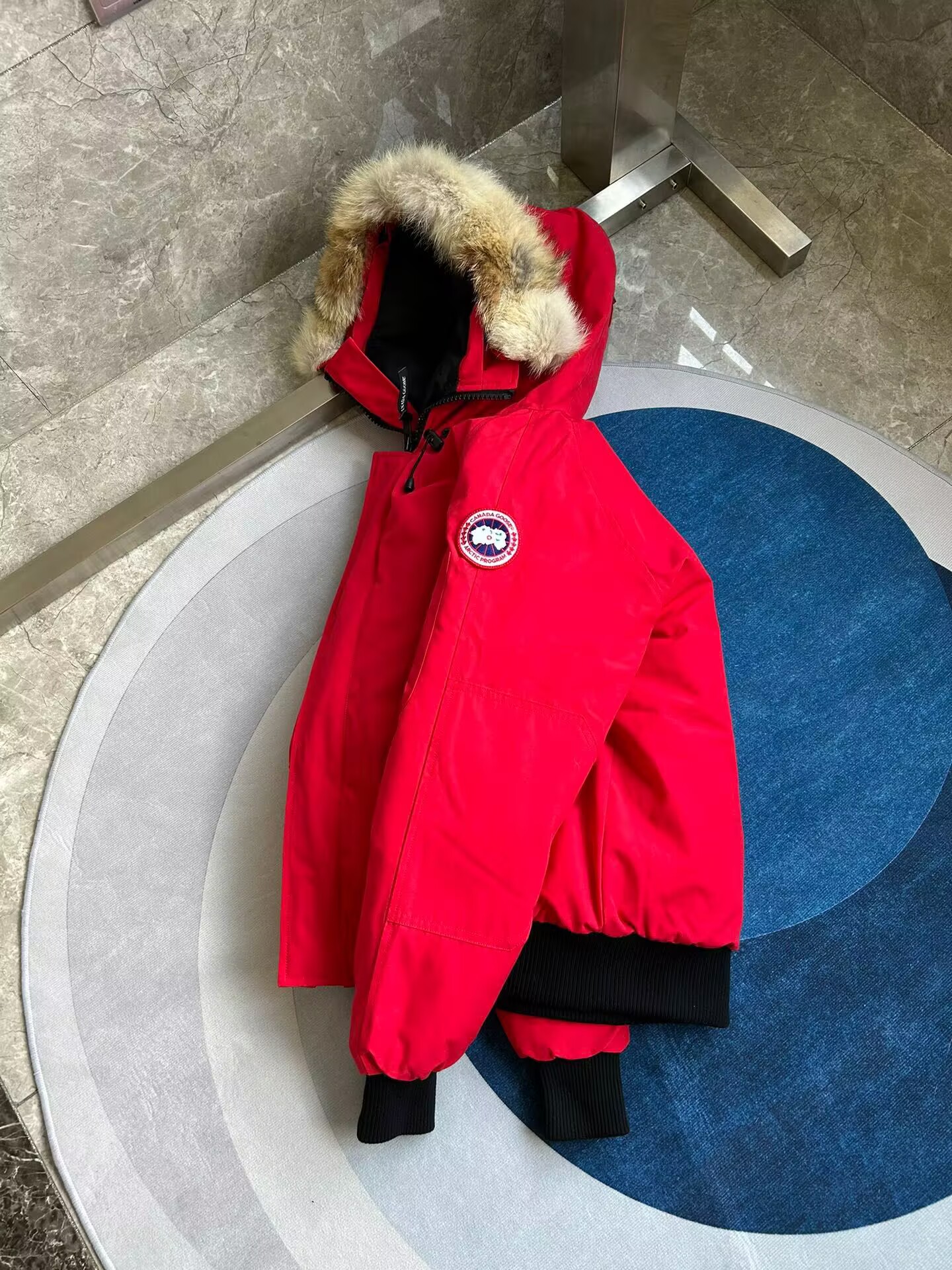 Can*a Go*e coat-362