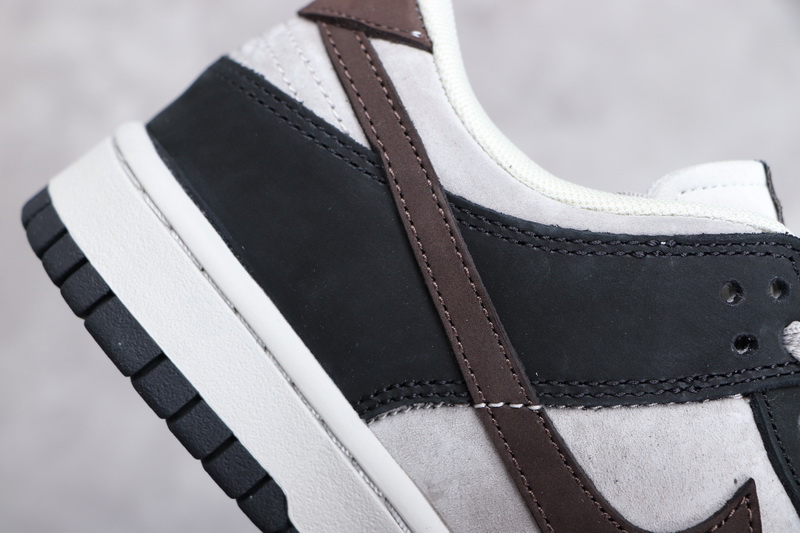 Otomo Katsuhiro x SB Dunk Low Steamboy OST Black