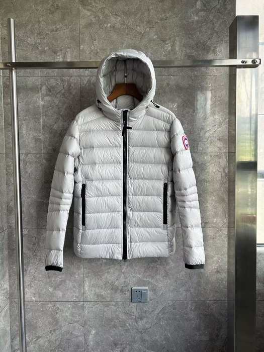 Can*a Go*e coat-257