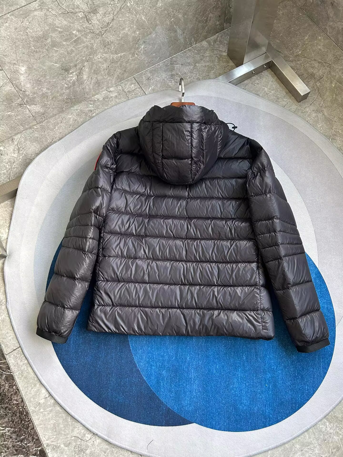 Can*a Go*e coat-258