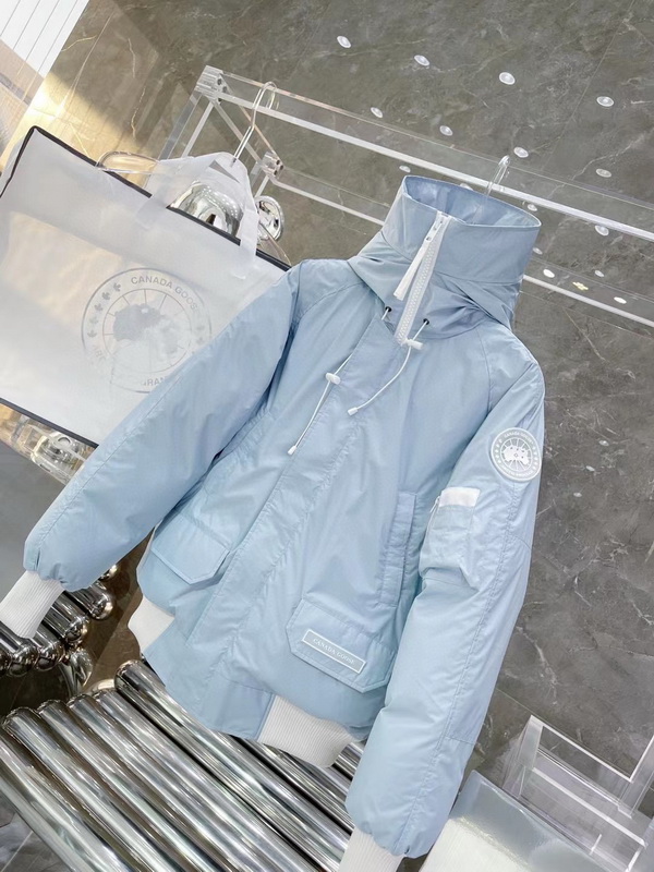 Can*a Go*e coat-313