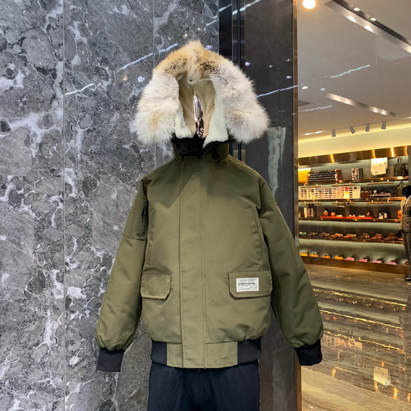 Can*a Go*e coat-314