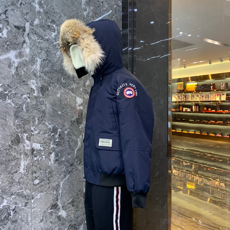 Can*a Go*e coat-317
