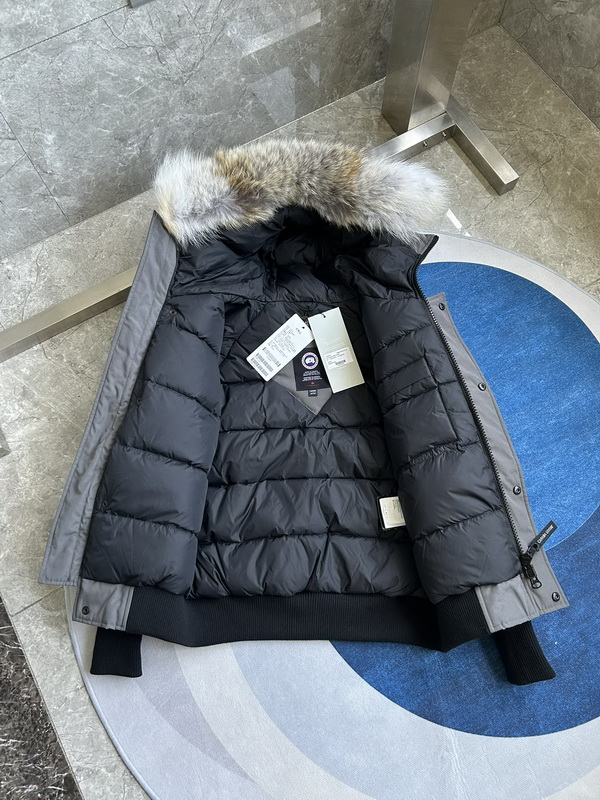 Can*a Go*e coat-330