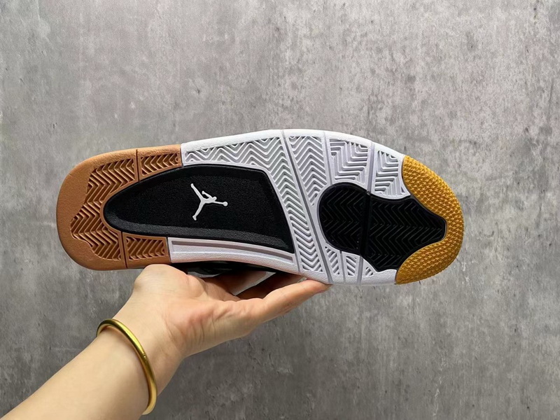 Air Jordan 4 Retro-042