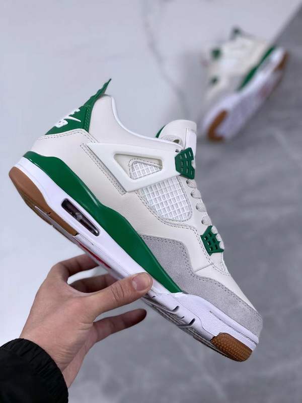 Air Jordan 4 Retro-050