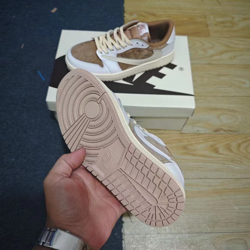 Nike Air Jordan 1 Low-001