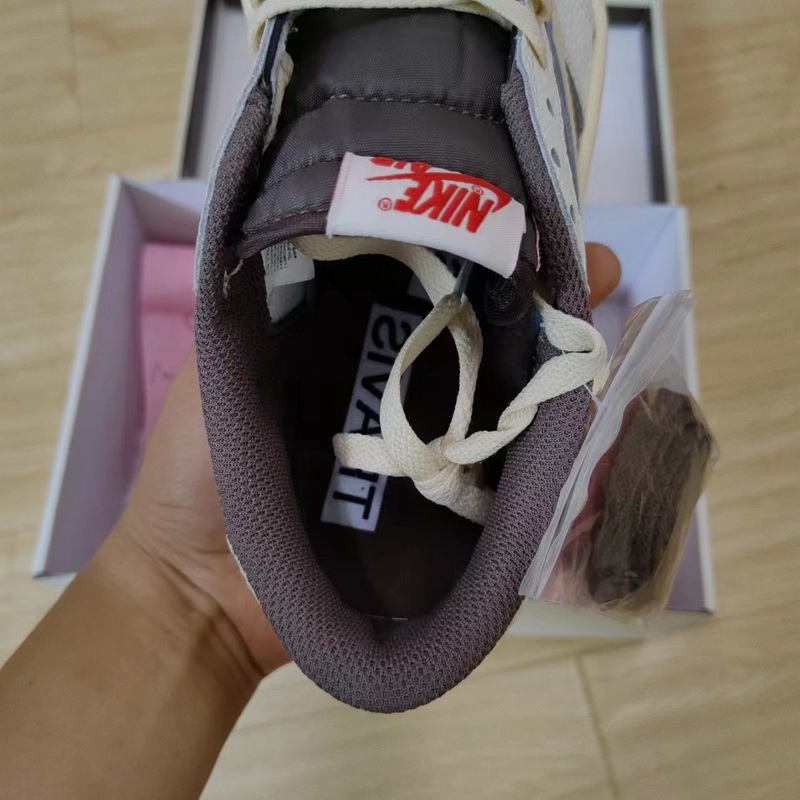 Nike Air Jordan 1 Low-008