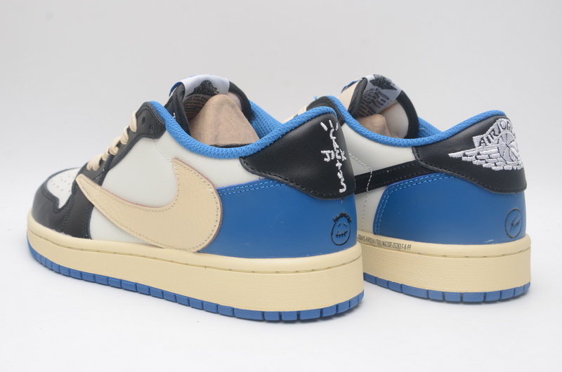 Nike Air Jordan 1 Low-010