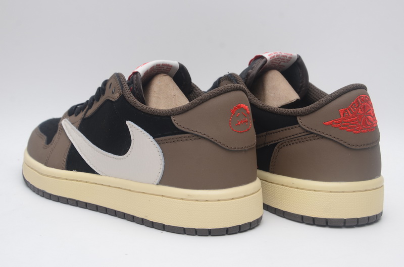 Nike Air Jordan 1 Low-012