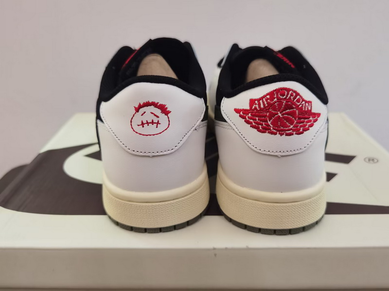 Nike Air Jordan 1 Low-014