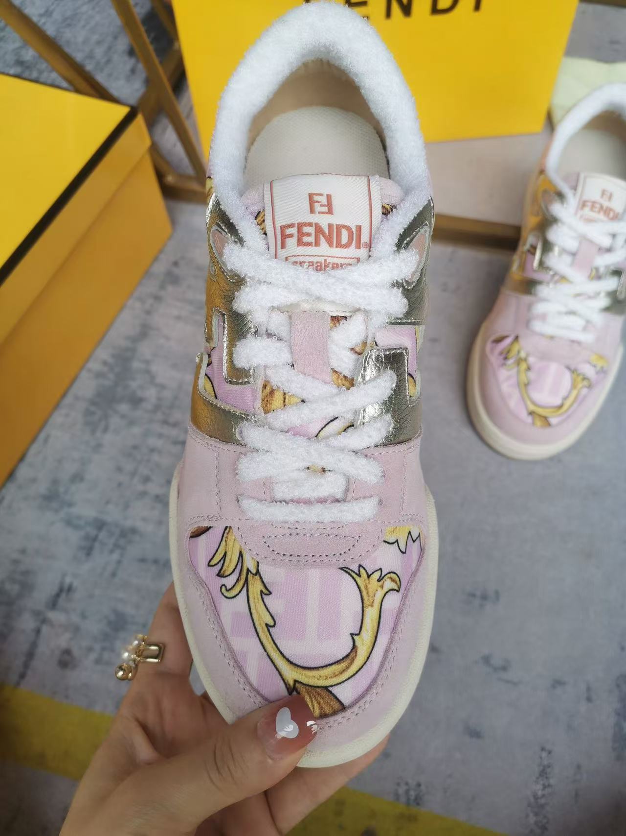 F**di shoes(aaa)-042