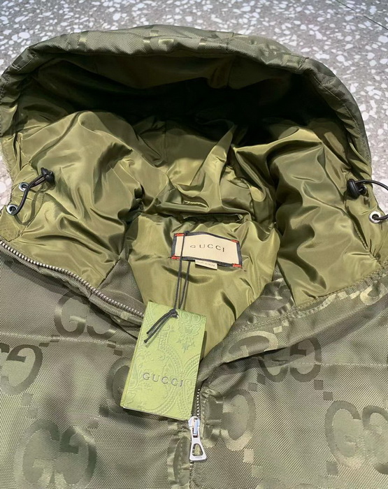 G*u*i coat-006