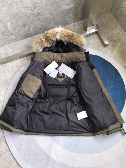 Can*a Go*e coat(women)-029