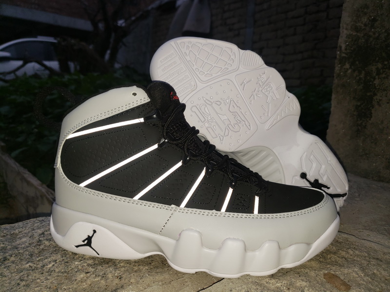 Air Jordan 9 Retro-011