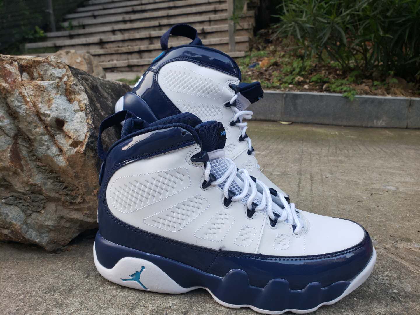 Air Jordan 9 Retro-001