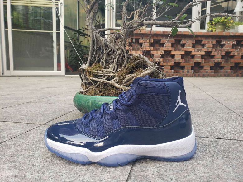 Air Jordan 11 Retro-022