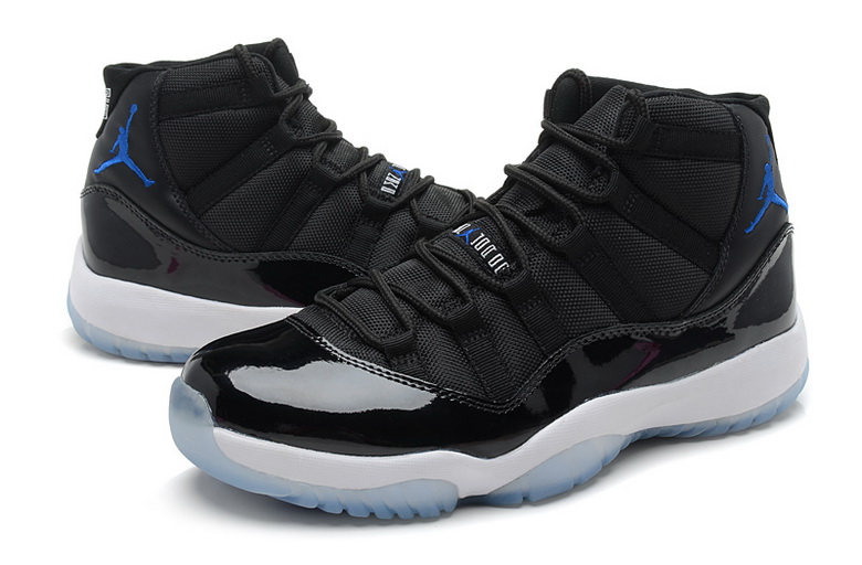 Air Jordan 11 Retro-026