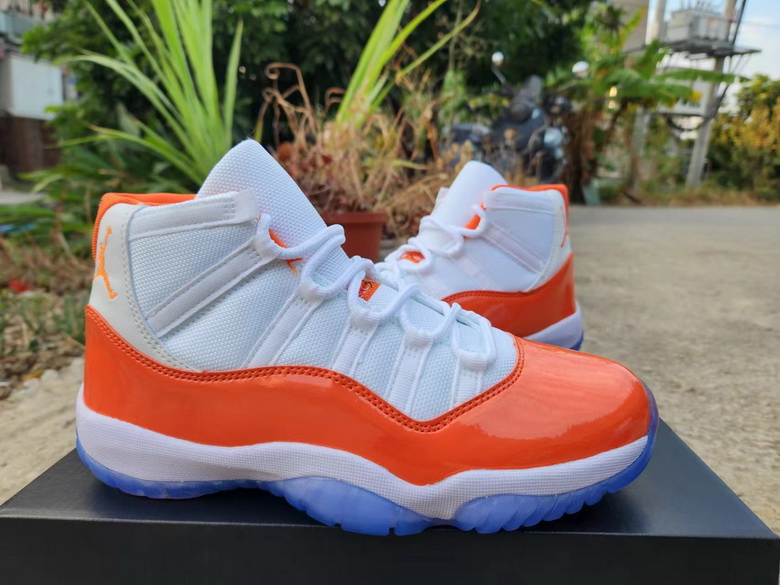 Air Jordan 11 Retro-043