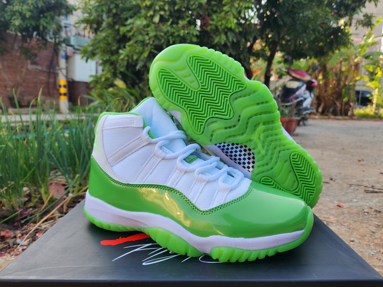 Air Jordan 11 Retro-044