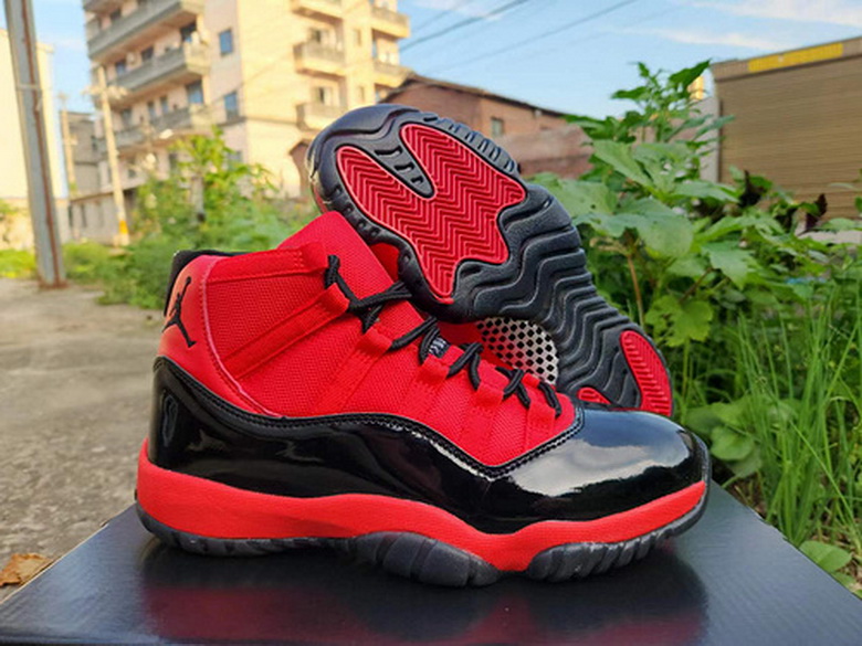 Air Jordan 11 Retro-047