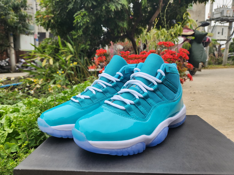 Air Jordan 11 Retro-059
