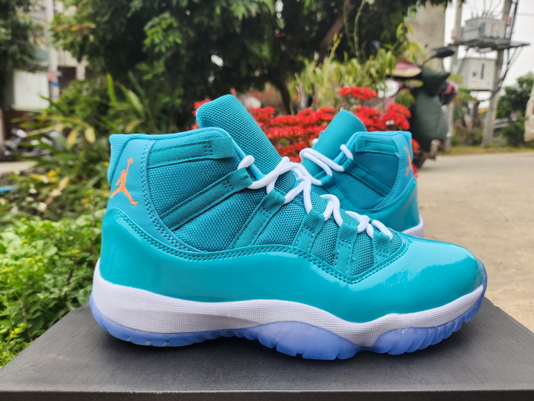 Air Jordan 11 Retro-059