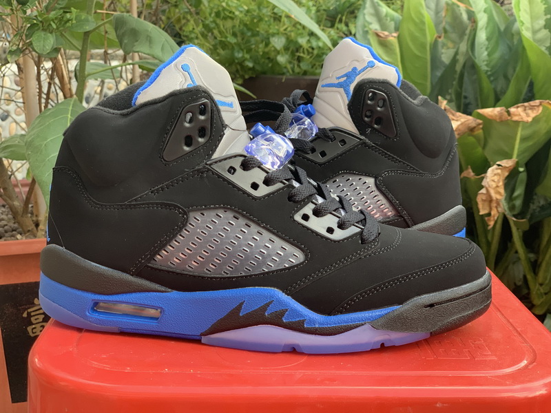 Air Jordan 5 Retro-084