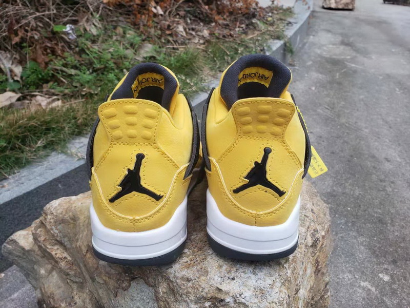 Air Jordan 4 Retro-084