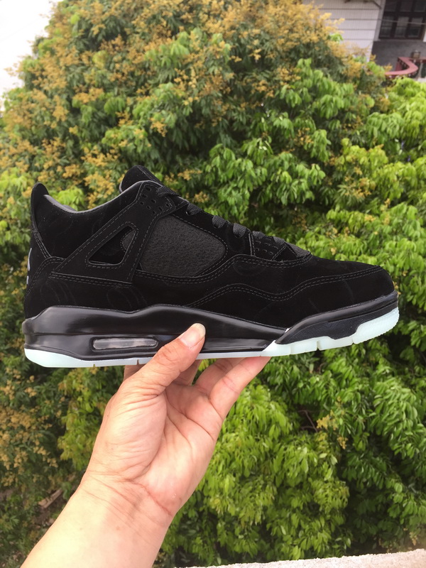 Air Jordan 4 Retro-126
